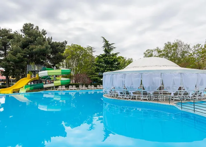 Ihotel Хотел 4*