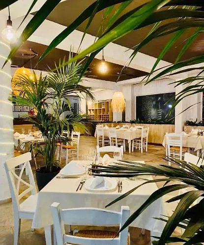 Ihotel Хотел 4*