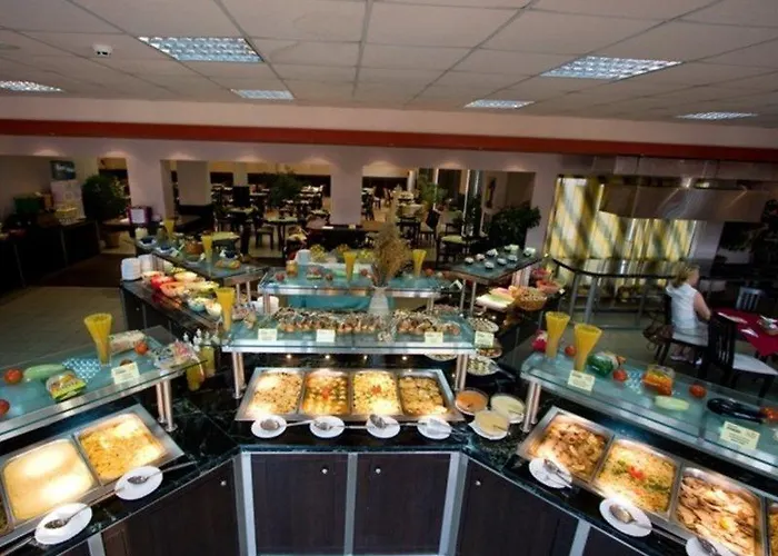 Хотел Ihotel 4*