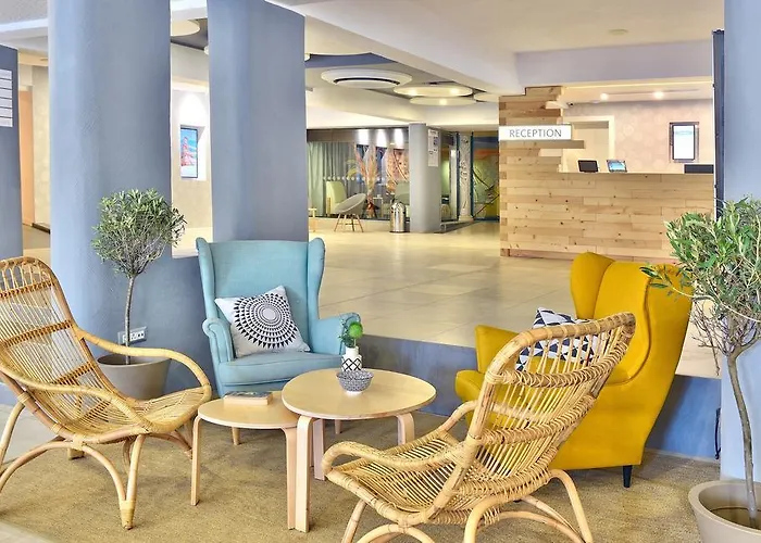 Хотел Ihotel 4*