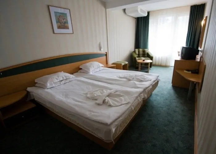 Ihotel Хотел 4*