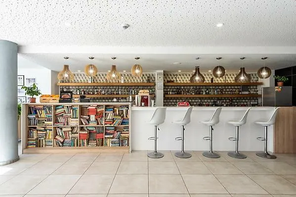 Хотел Ihotel 4*