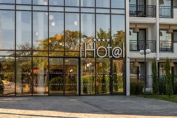 Ihotel Хотел