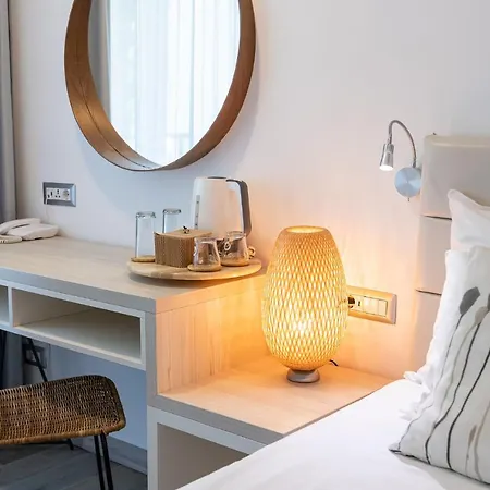 Ihotel Sunny מלון
