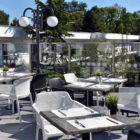 Ξενοδοχείο Ihotel Sunny