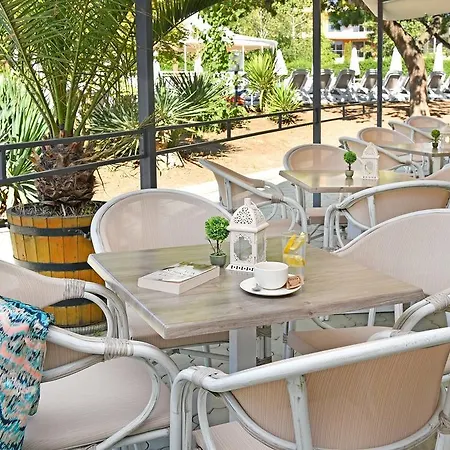 Ihotel Sunny ساني بيتش