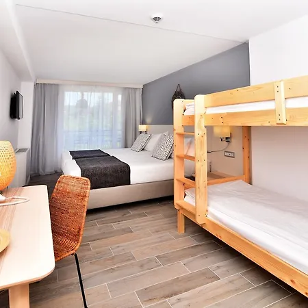 Ihotel Sunny ساني بيتش